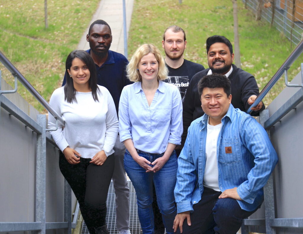 group picture of the sold-state-NMR group 2026